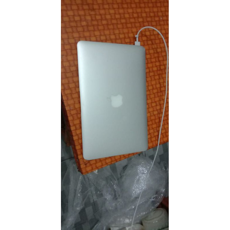 OBRALL..MIC AIR 11 INCH 2015..RAM 4GB..SSD 256 ..CORE I5..MULUSS