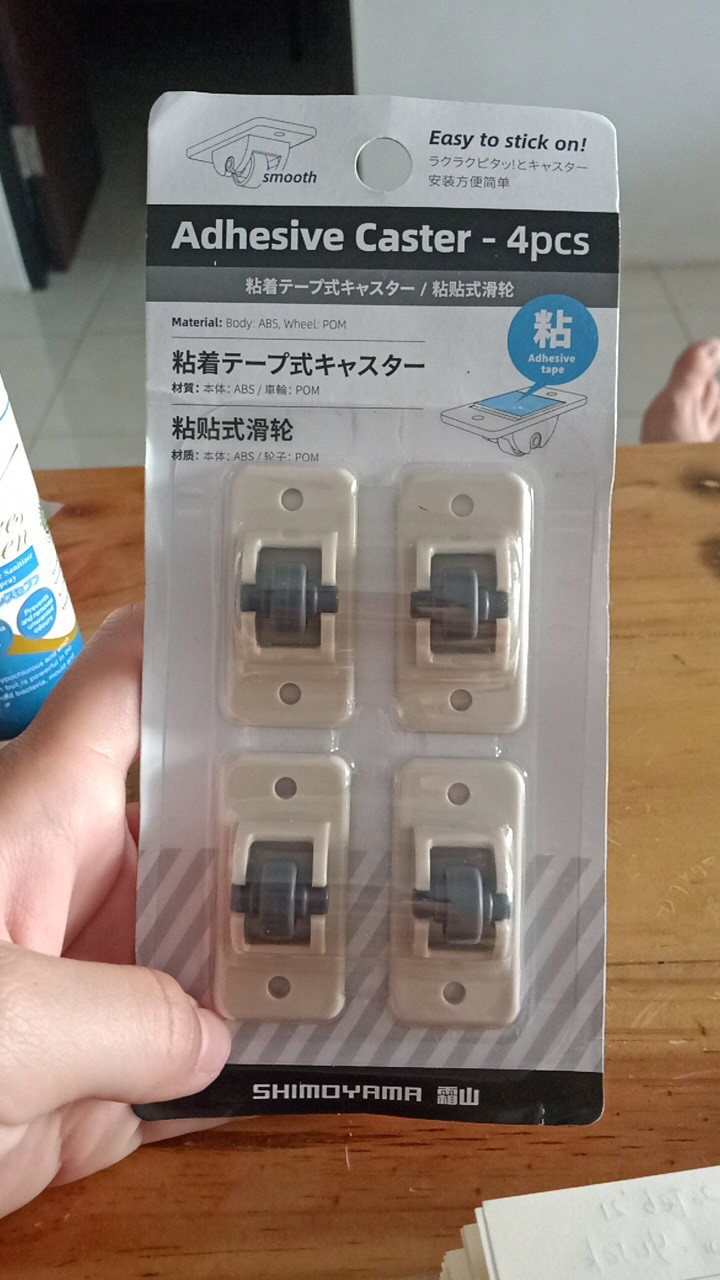 En Living Adhesive Caster (4 Pcs) / Roda / Roda Tempel / Roda Kecil / Roda Plastik / Roda Storage