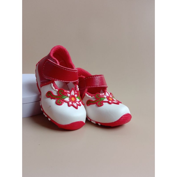 sepatu anak bayi bunyi perempuan usia 1-3 tahun/sepatu balita murah /sepatu anak casual -bg ros