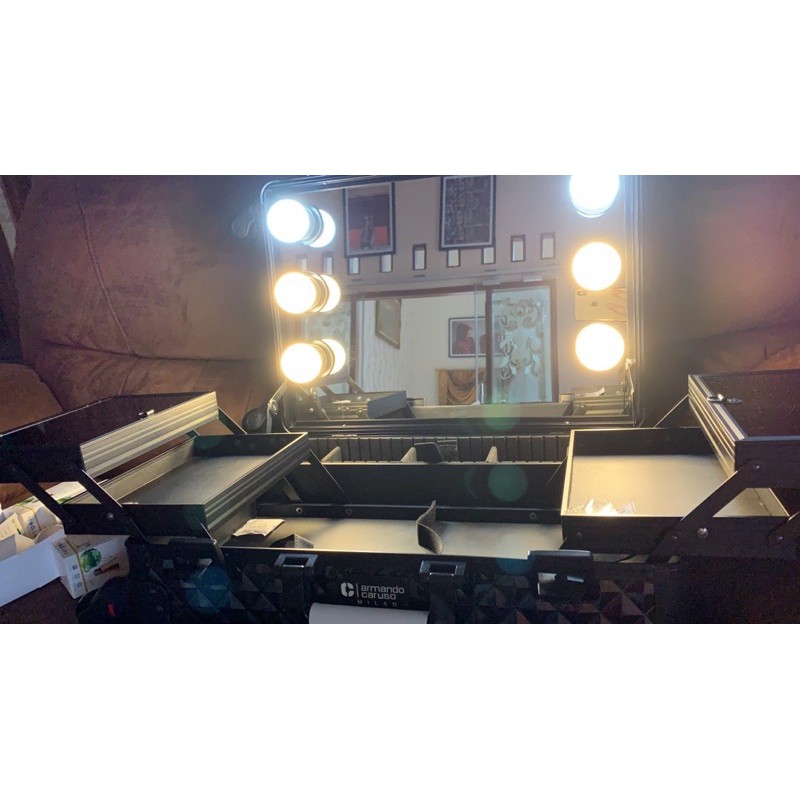 koper makeup armando caruso