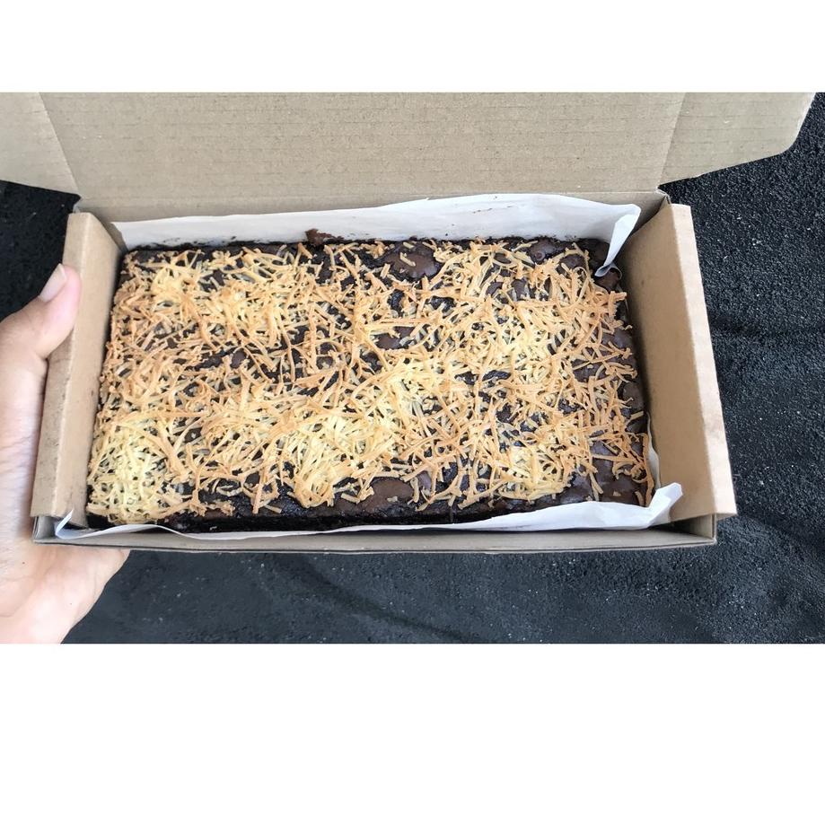 

Promo Akhir Bulan|SQ29|FUDGY BROWNIES (DUA BOX)