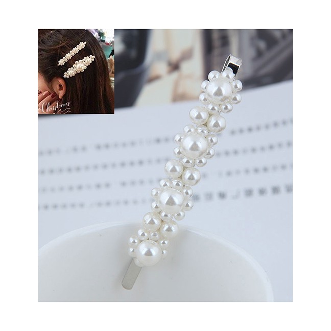 LRC Jepit Rambut Fashion Pearl Small Flower Hairpin A57692