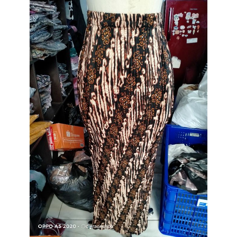 COD ROK PLISKET MUAT JUMBO BATIK BAWAHAN KEBAYA ROK BATIK JUMBO-PLISKET-LERENG MOCA