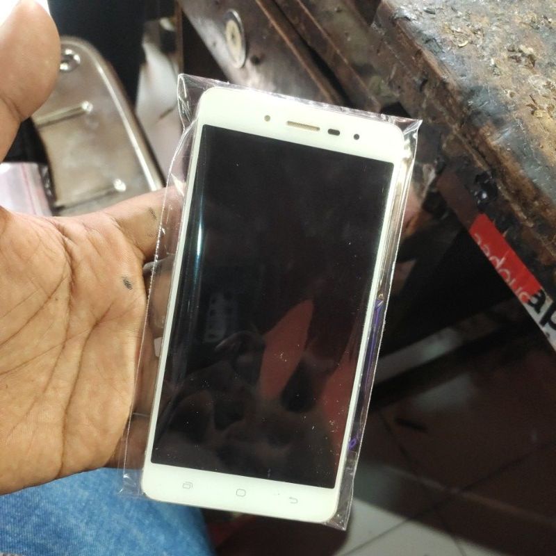 LCD plus Touchscreen  Hisense HS-L695 original copotan