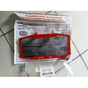 Radiator cover tutup radiator new Honda CB 150 R streetfire original Berkualitas