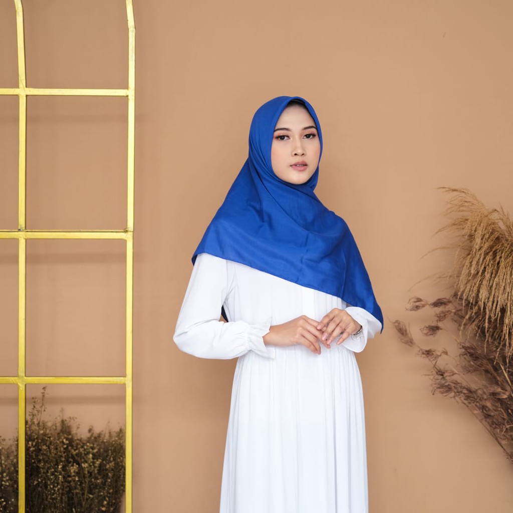 JILBAB HIJAB SEGIEMPAT SEGI EMPAT SQUARE KERUDUNG ARW SCARLET