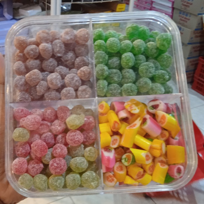 

BEST PRODUK COKLAT PERMEN BOX ISI 4 VARIANT