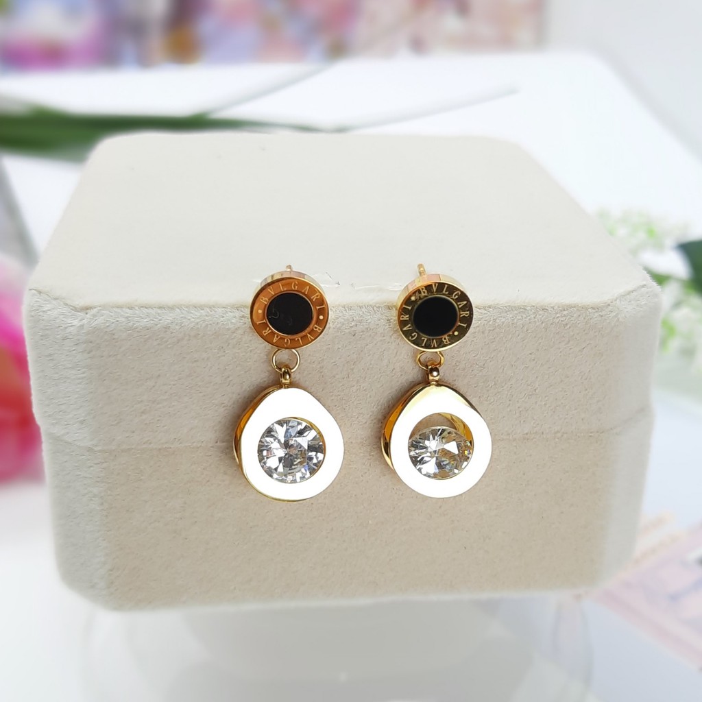 Anting Titanium B&lt;lgr Black Dengan Kristal Rose Gold, Gold dan Silver
