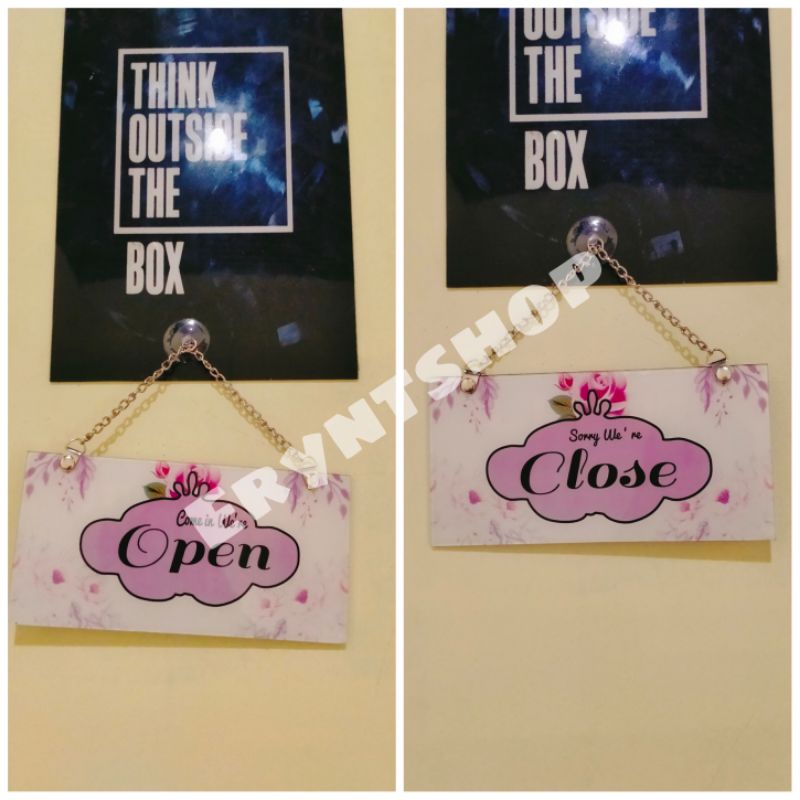 

TULISAN GANTUNG CUSTOM BOLAK - BALIK ( SUDAH TERMASUK RANTAI & KOP KACA )