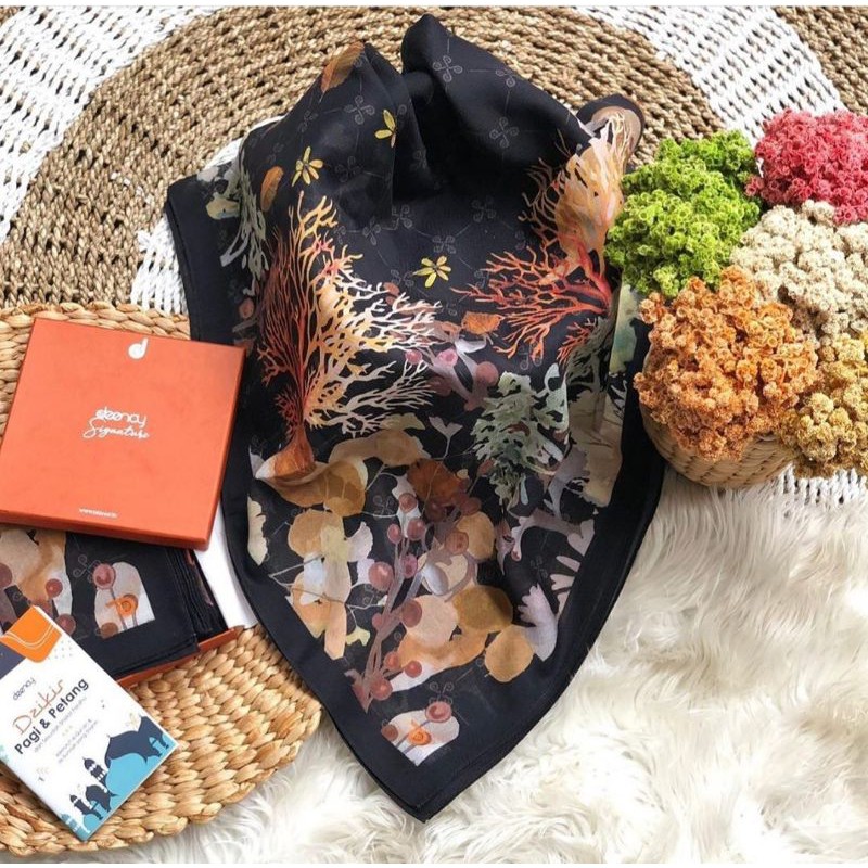 deenay ORI gracilaria black