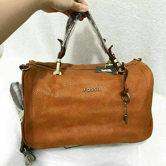 TAS WANITA MERK PCL