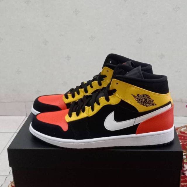 AIR JORDAN 1 MID RAYGUN ORIGINAL BNIB