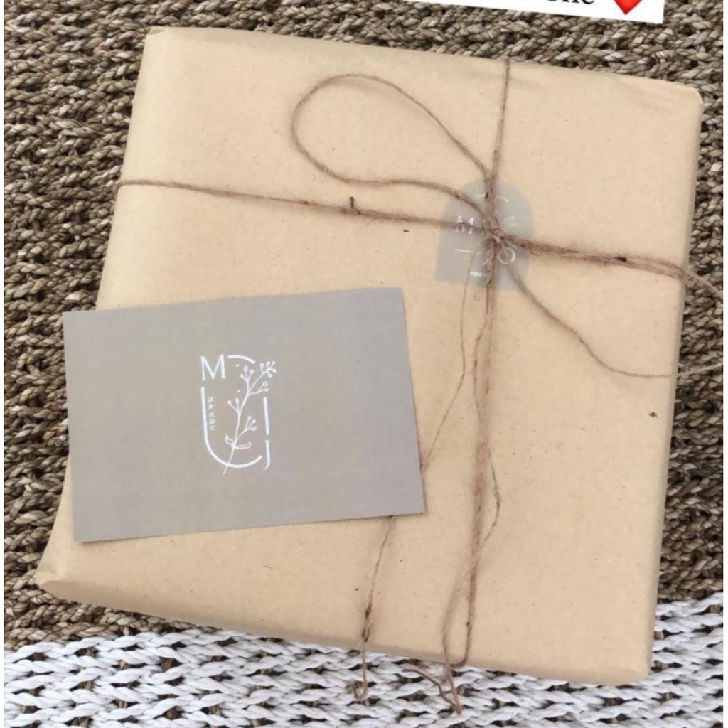 

GIFT SET PACKAGING WITH BOW AND CARD / paket kertas kado , pita dan kartu / GIFT SET MIJO