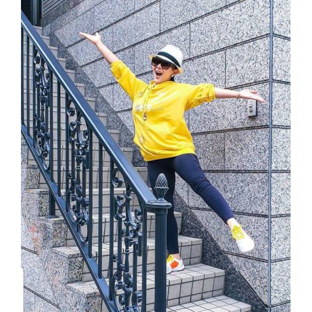 KOREA RAJUT LUCU HITAM BIRU LANGIT UNGU / HOODIE COCO SYAHRINI IMPORT +LABEL