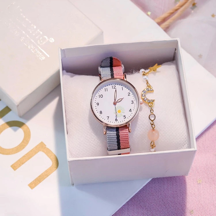 Jam Tangan Analog Wanita Gaya Korea Strap Canvas Warna-Warni Dial Bulat Motif Bunga Daisy-50-6 #1 Abu-Abu Pink