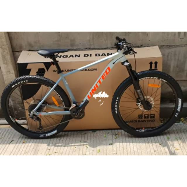 Sepeda MTB Clovis 5