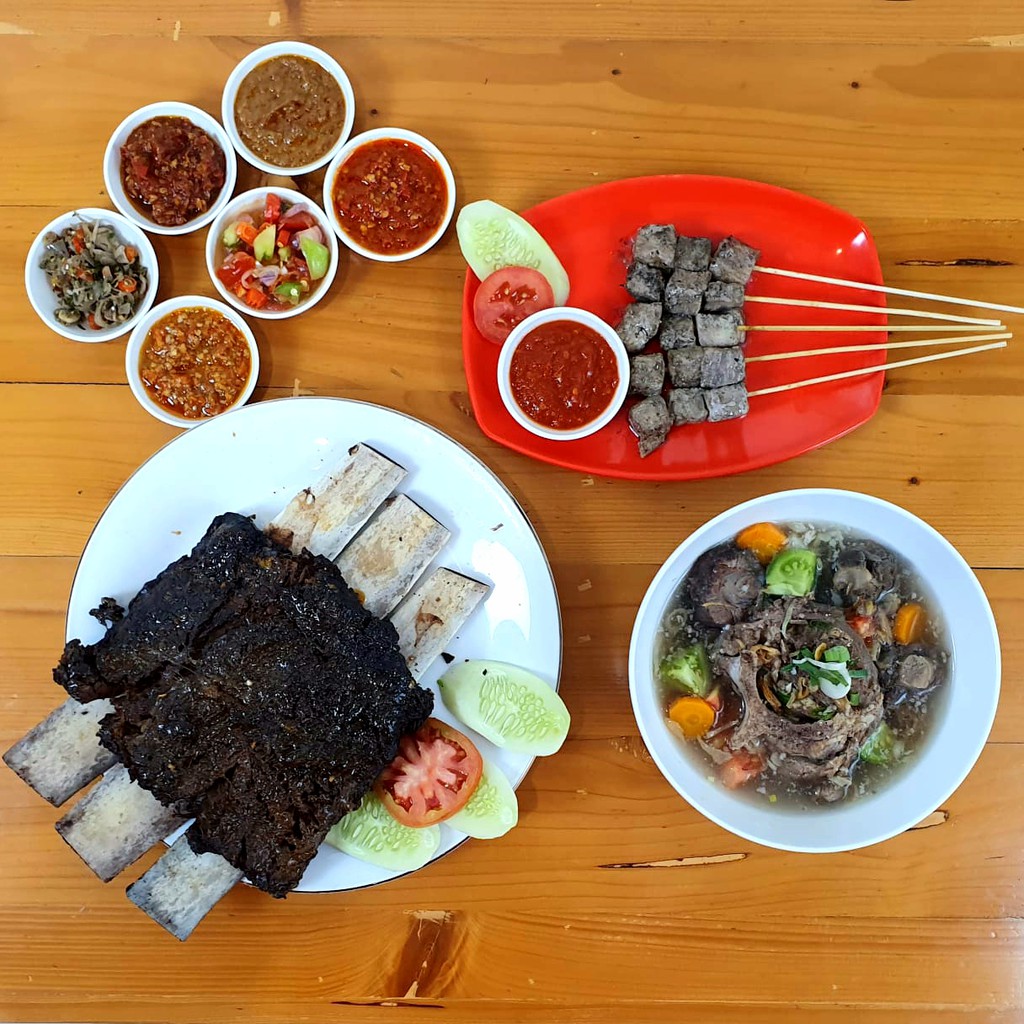 

Paket Lengkap 1 (Iga Bakar + Sate Wagyu Taichan + Sup Buntut)