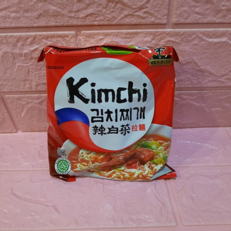 

Nong Shim Kimchi Ramyun Dengan Sup Kimchi Khas Korea 120 gr