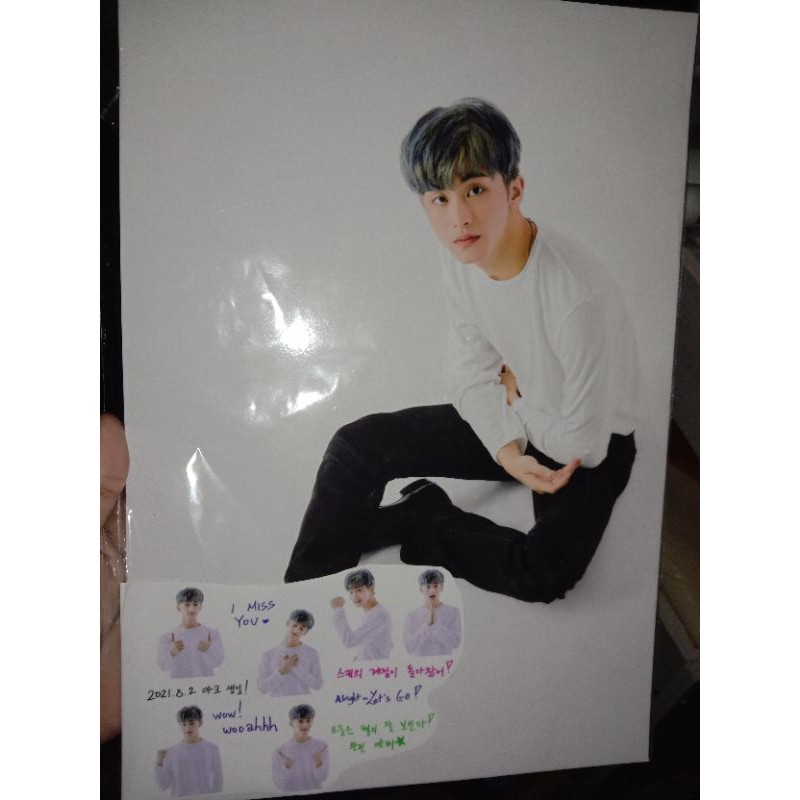 

Mini Poster Season Greeting 2021 Mark + Sticker