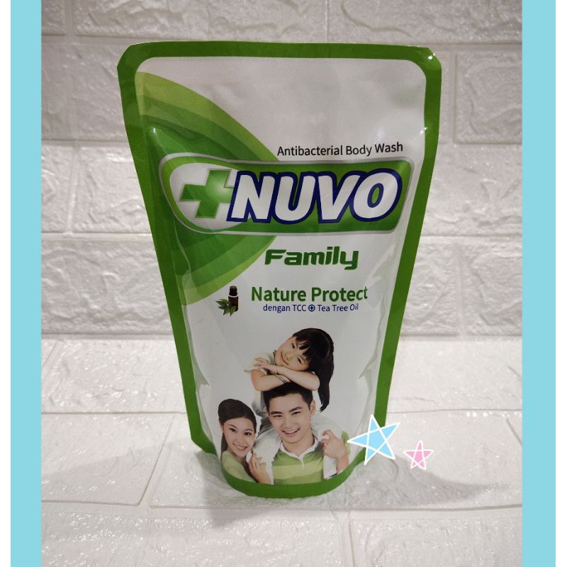 Nuvo Family Hijau Anti Bacterial Body Wash 450 / 400  ml