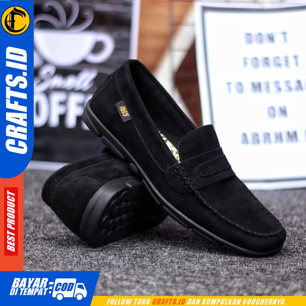 CRAFTS Sayouri - Sepatu Slip On Pria Casual