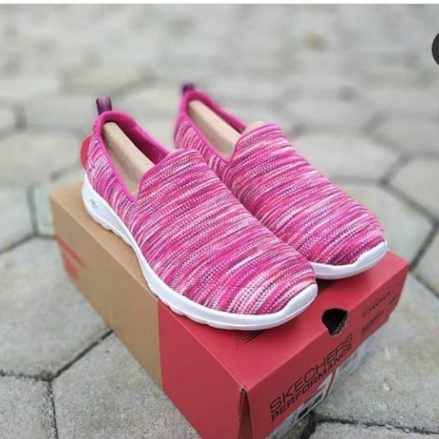 SEPATU WANITA CASUAL SKECHERS 15615/PKMT,ORIGINAL STORE