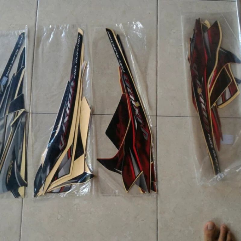 STRIPING LIS BODY OLD VIXION 2012