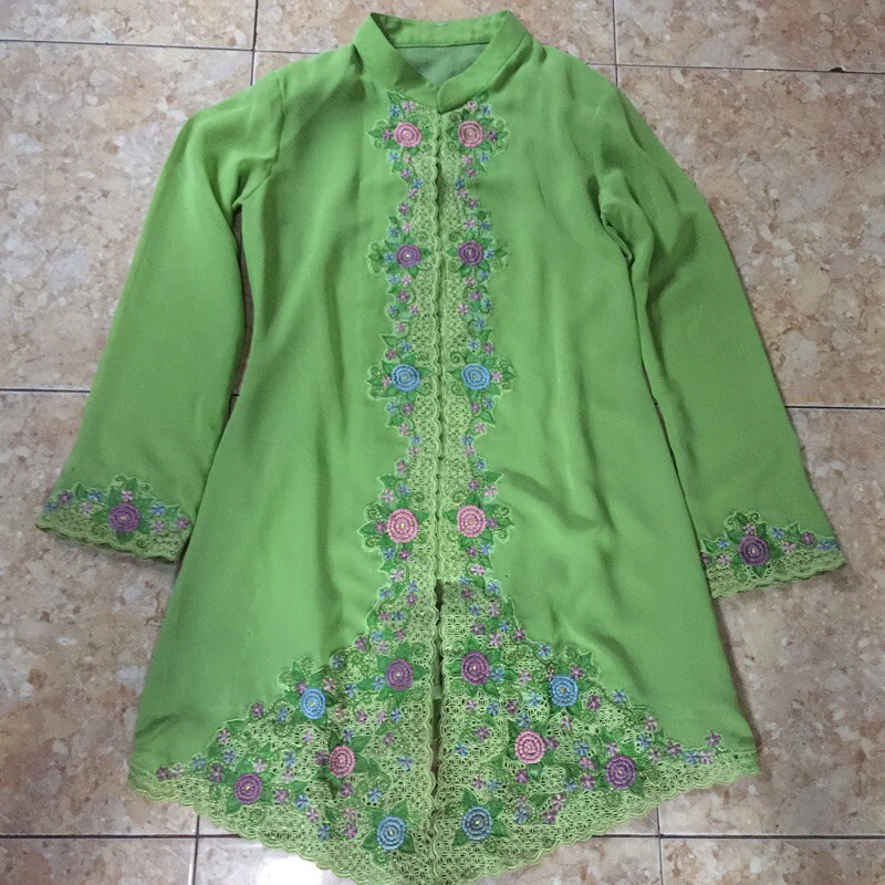 (MURAH) baju Kebaya hijau motif bunga ra kartini bordir bugus indah