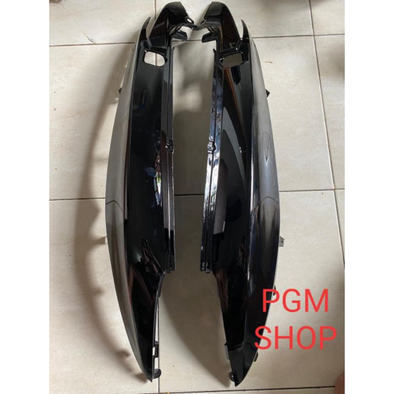 cover body belakang kanan kiri spacy warna hitam