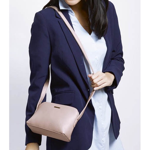TAS RAVENALA BROWN