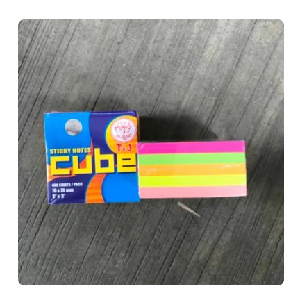 

Tom & Jerry Sticky Note Cube memo 5 warna