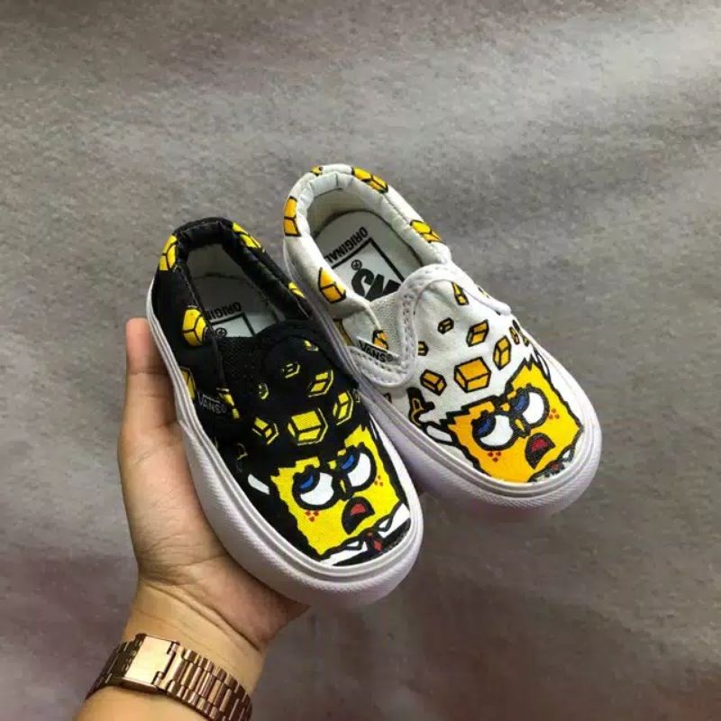 SEPATU VANS SPONGEBOB HITAM PUTIH SLOP SEKOLAH PLAY GROUP TK SD ANAK KECIL LUCU MURAH PEREMPUAN LAKI-LAKI KADO HADIAH BERKUALITAS TERJANGKAU AWET