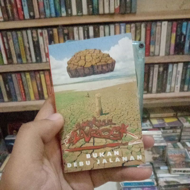 Kaset Pita Sirkus Barock - bukan debu jalanan