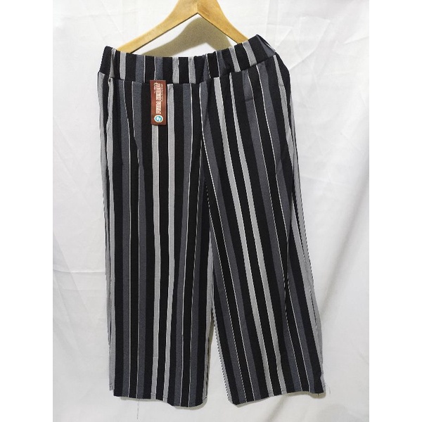 KULOT PANJANG JUMBO MOTIF SALUR TERLARIS-Salur hitam