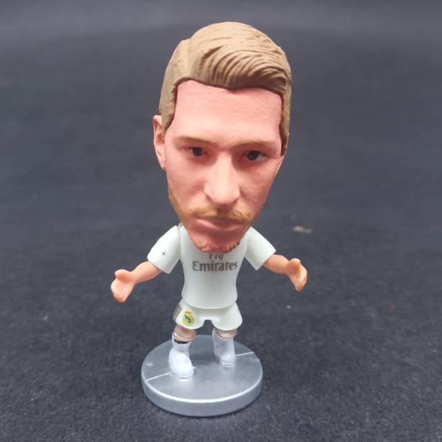 FIGURE MINIATUR PEMAIN BOLA SERGIO RAMOS REAL MADRID
