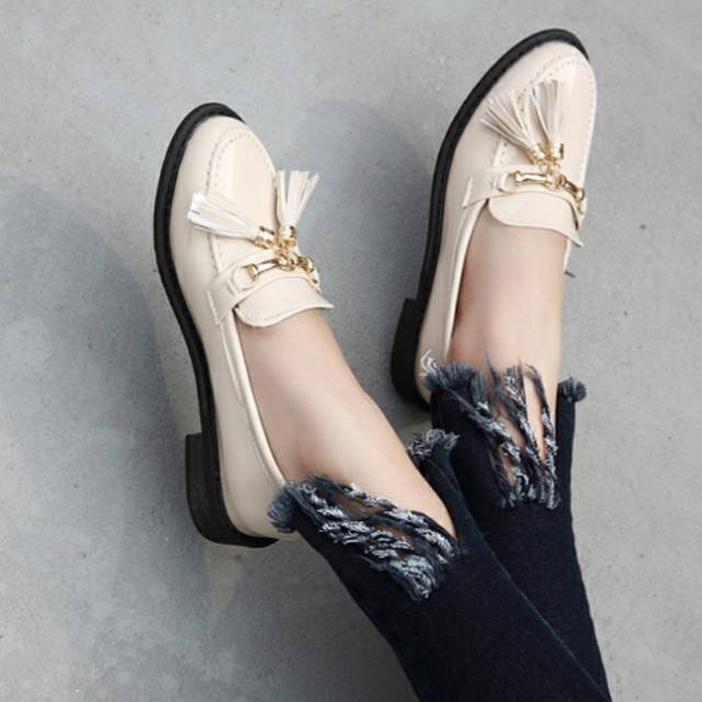 lonceng docmart/sepatu loafers wanita/Sepatu Docmart Wanita/terlaris/bestseller/(BISA COD)