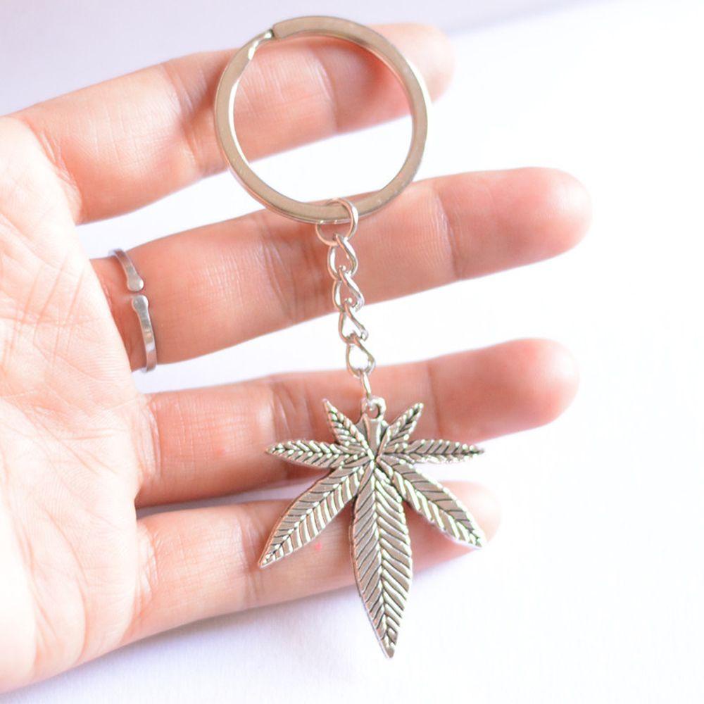 [Elegan] Maple Leaves Keychain Natal 38x40mm Bronze Silver Pendant Perhiasan Hadiah Handmade Craft Metal Key Chain