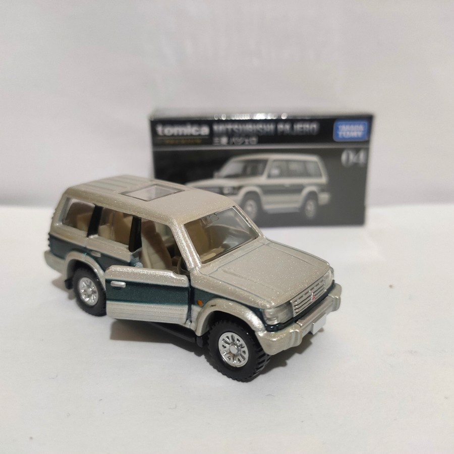 Tomica premium No 04 Mitsubishi Pajero Diecast mobil sport Harga  murah