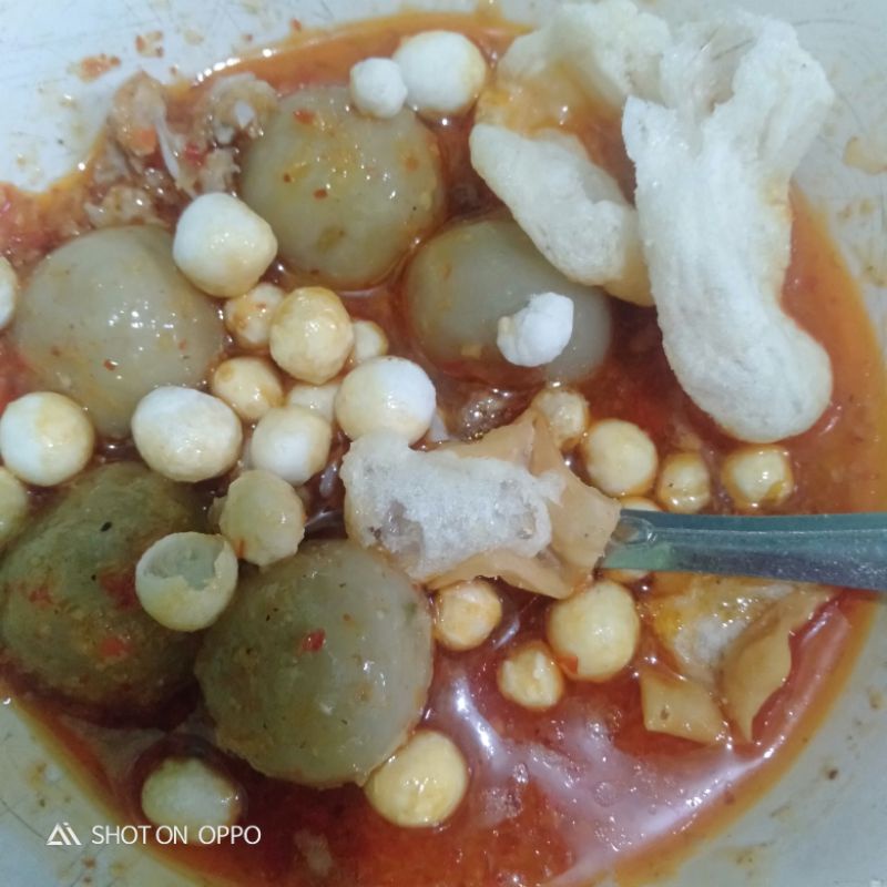 

Bacitul dower ceker,tulang rangu (baso aci mantul)