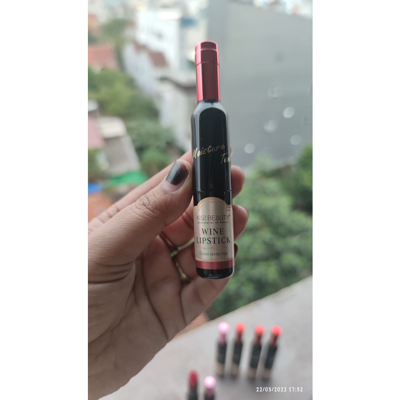 1 Pcs LIPSTICK MATTE wine Kiss Beauty Moisture