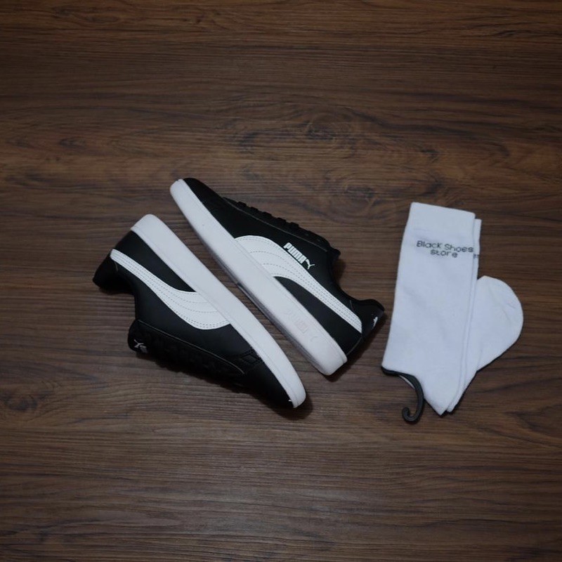 puma smash v2 white black