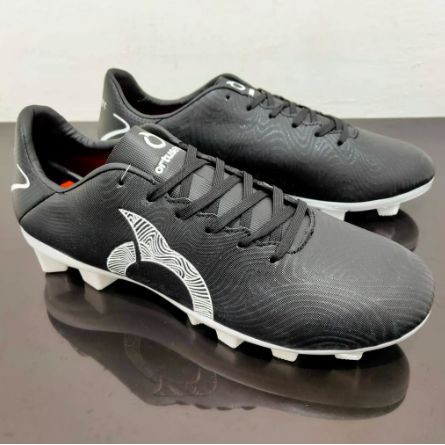 Sepatu Bola ORTUSEIGHT TEMPEST FG 11010214 - Black/White