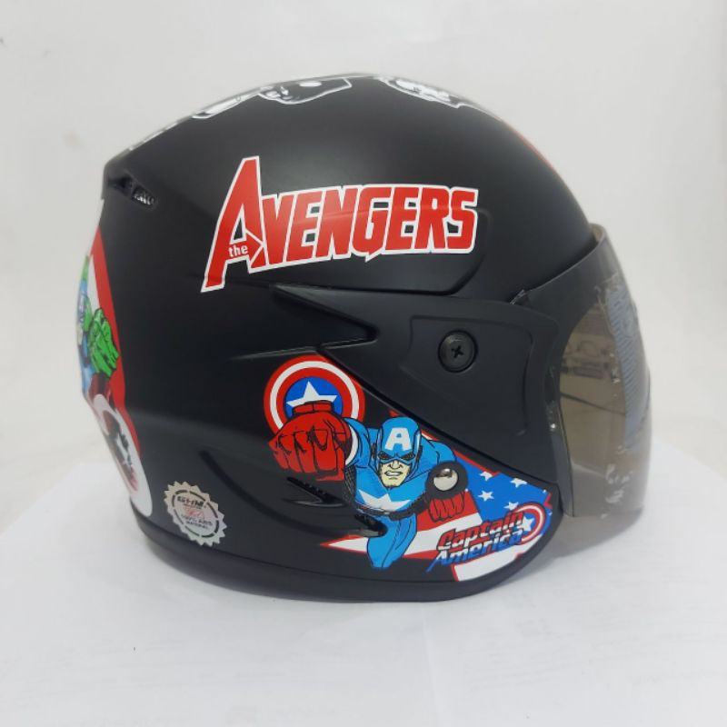 Helm Anak Avanger Usia 3 SD 9  Tahun