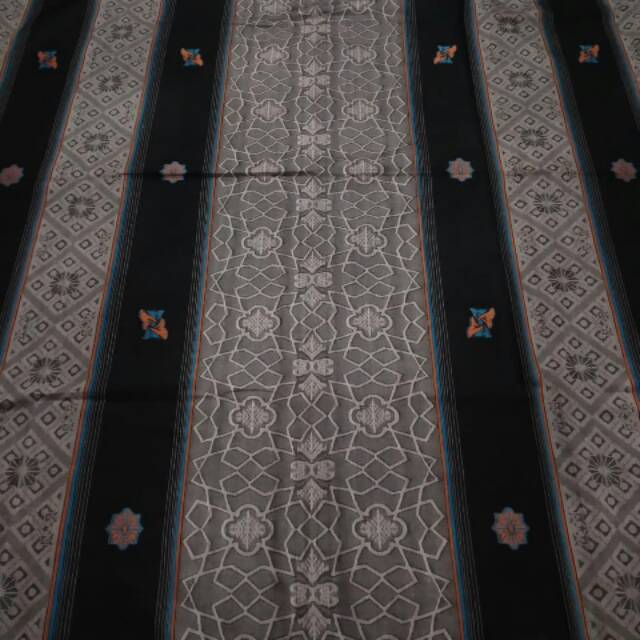 Sarung Atlas Jacquard Afkir