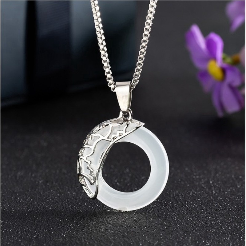 Creative Pendant Retro Jewelry Antiquity and Love Commemorative Necklace  210818