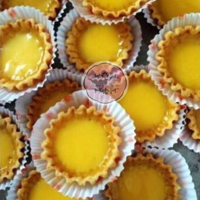 

Pie susu (egg tart)