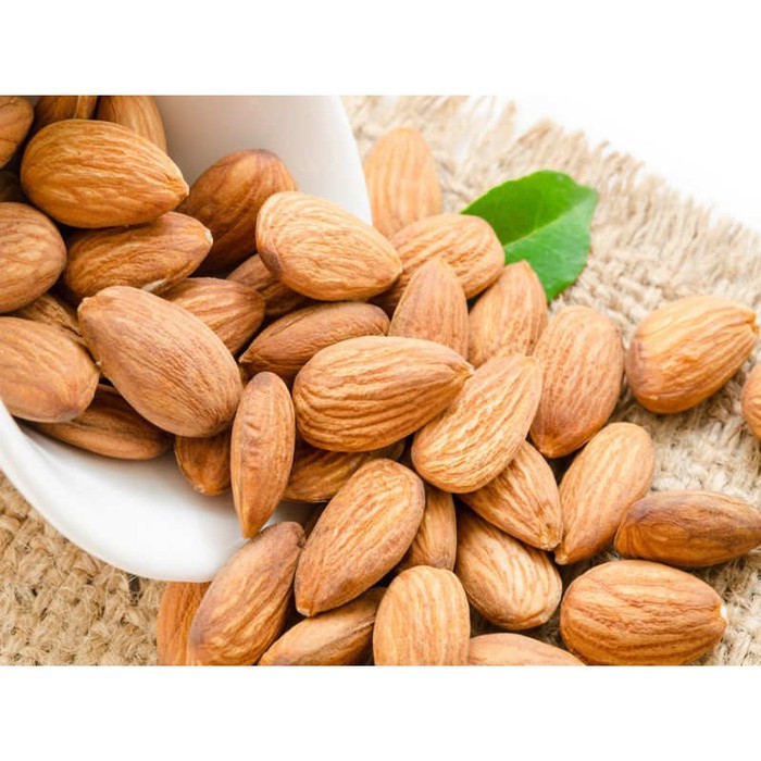 Natural Raw Whole Almond Kacang Almond Mentah Makanan Bayi Organik