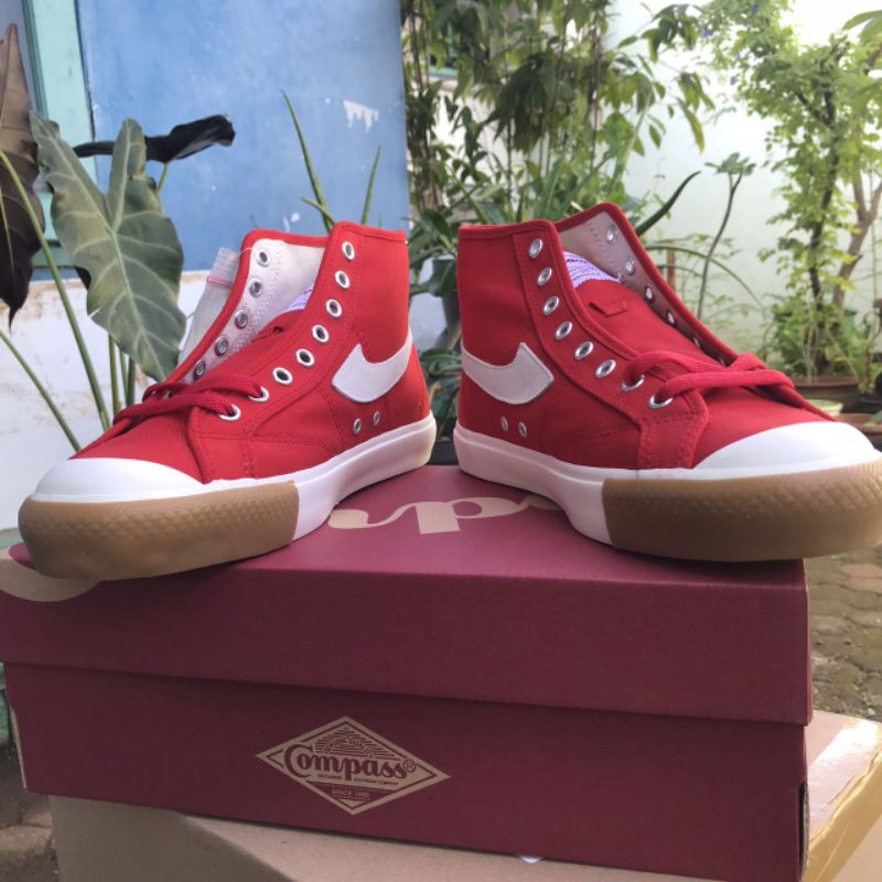 Sepatu Compass Gazelle Red Gum High