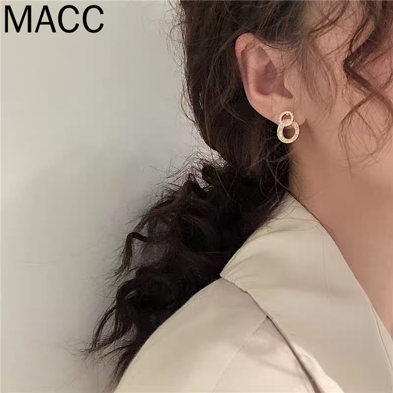 Anting Tusuk Asimetris Model Bulat Hollow Gaya Korea Untuk Wanita