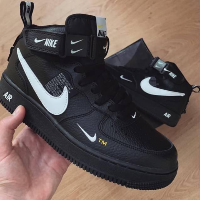 air force one mid black